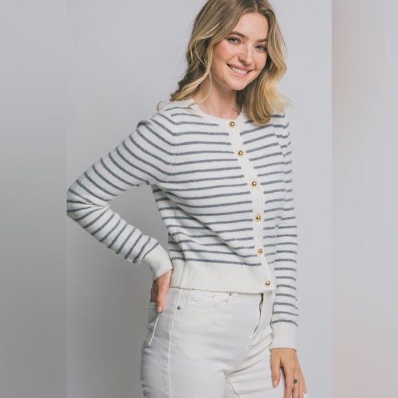 Striped Button-Up Women's Sweater - Picture 3 of 8